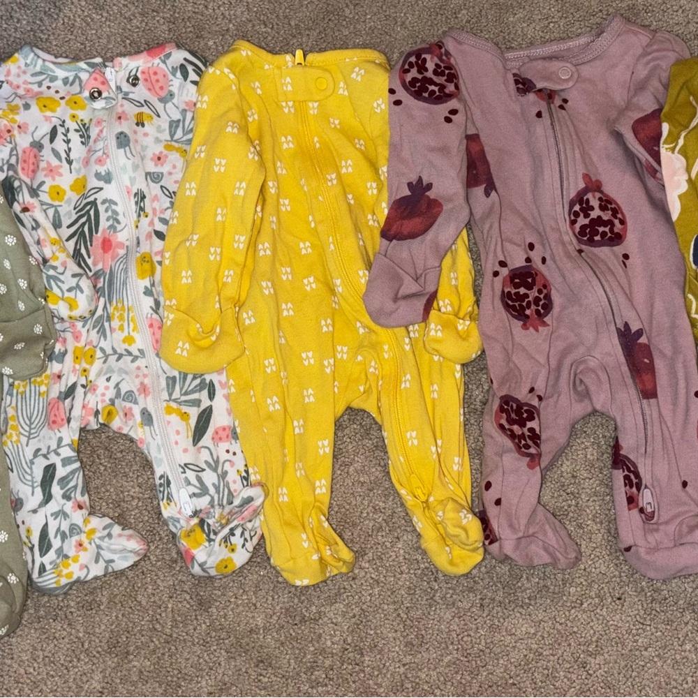 Carters footies (5 pairs included)